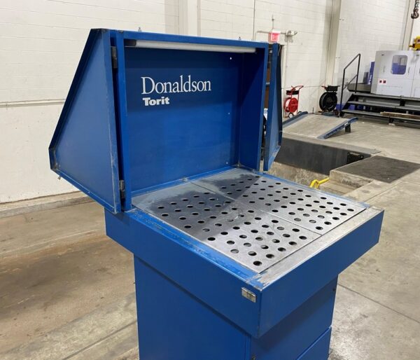 Downdraft Bench Donaldson Torit DB-800 Dust Collector - #50270 - Image 3