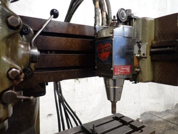 Bridgeport True Trace Milling Machine | 9" x 42" Table, (2)1.5HP J-Heads - #50327 - Image 3