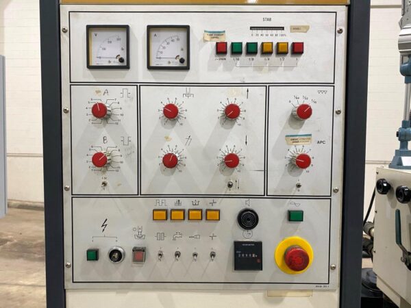 Charmilles Sinker EDM Form 2-LC | 50 Amp, 19.5" x 13.75" Table, 12"X, 8"Y, 8"Z - #50330 - Image 3