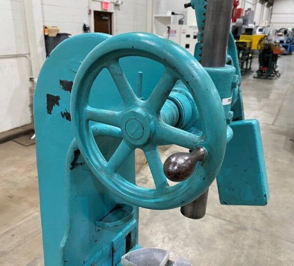Greenerd Arbor Press #4 | 7-Ton, Ratcheting, C-Frame, Manual, 9.5"Thr - #50551 - Image 4