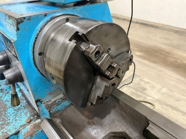 Victor 1640 Lathe | 16" x 40", (8)65-1800RPM, 2" Hole - #50552 - Image 3