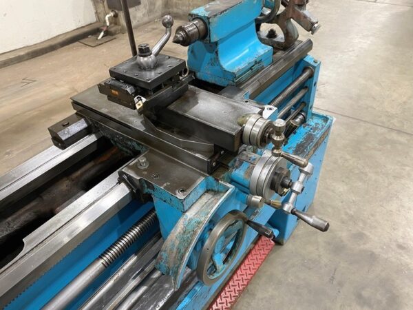 Victor 1640 Lathe | 16" x 40", (8)65-1800RPM, 2" Hole - #50552 - Image 4
