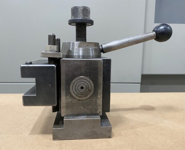 Aloris Indexable Tool Post Model DA | For 17" - 48" Swing Lathes, Wedge Type - #50863 - Image 5