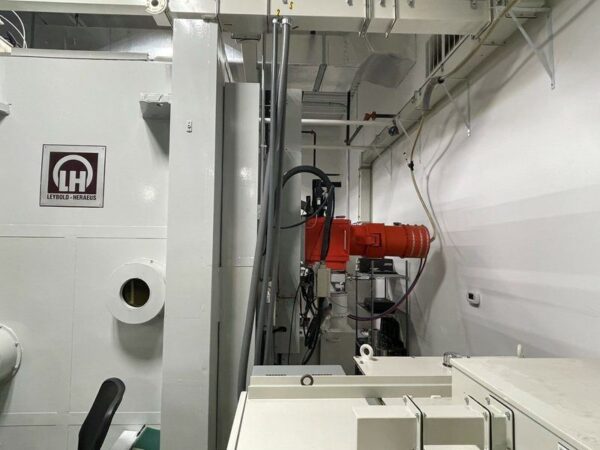 Electron Beam Welder Leybold-Heraeus (PTR) | 25kW, 63"Wx79"Dx89"H Chamber, Retrofit 2013 - #50981 - Image 6