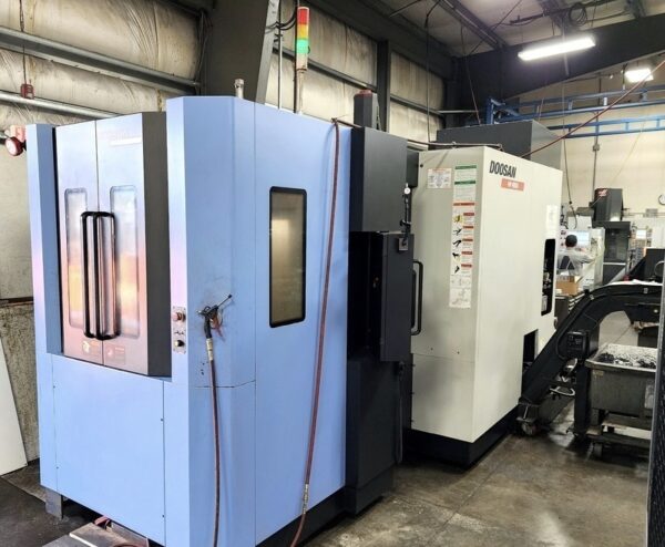 Doosan HP 4000 | 15.75" Plt, 24"X, 22"Y, 24"Z, 1Deg, 14K RPM, 60ATC, CAT40, 2011 - #51015 - Image 6